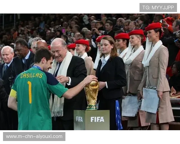 传奇门将退役仪式感人，球迷泪洒现场